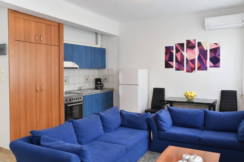 A Modern Bright Studio In The Center Of كاستوريا المظهر الخارجي الصورة